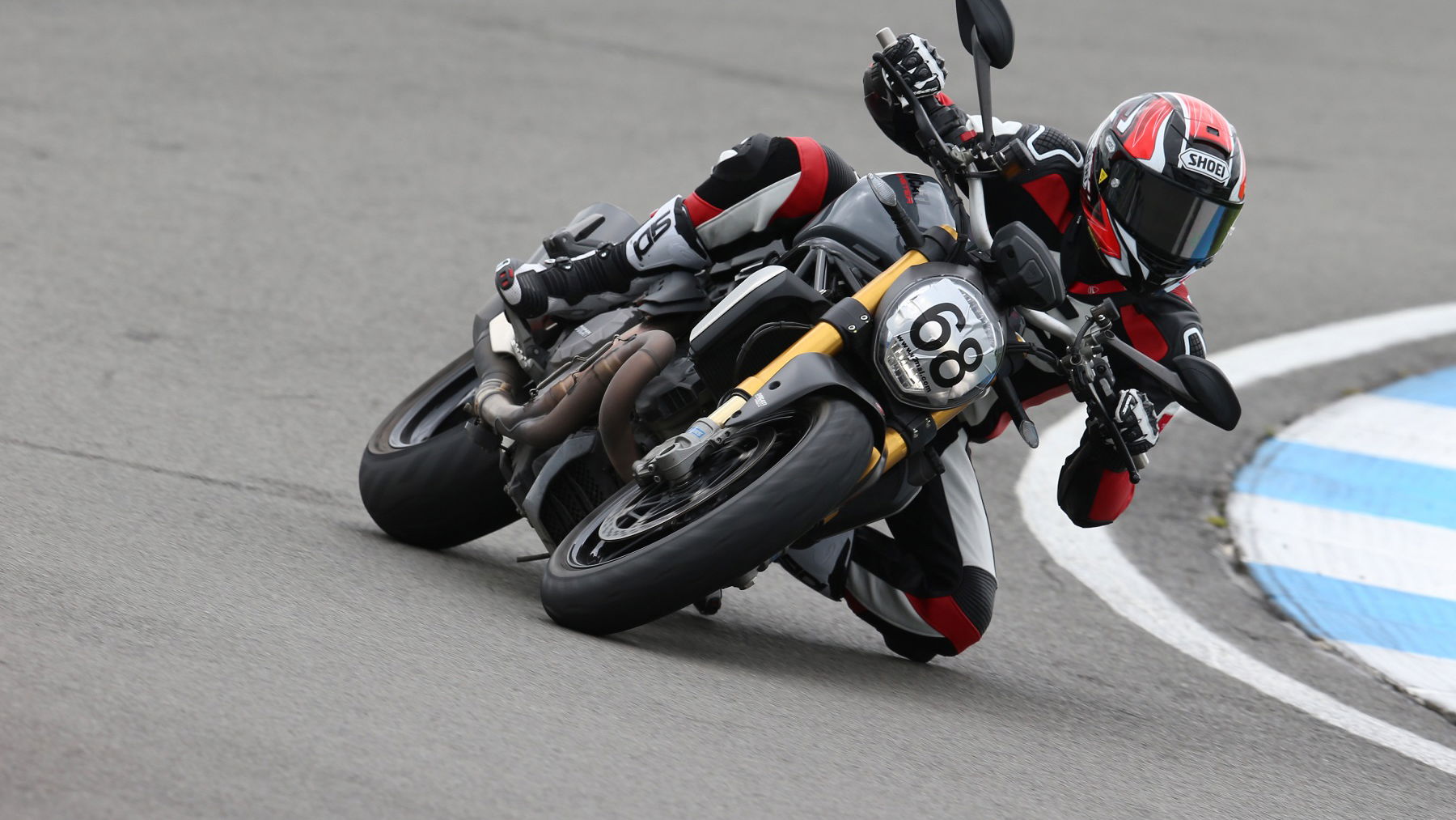 Ducati Monster 1200 S